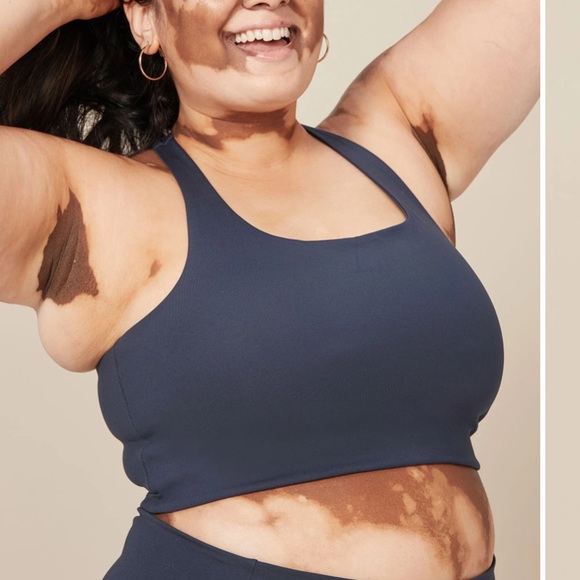 [SOLD] Midnight Paloma Bra | Girlfriend Collective - Picture 2 of 6